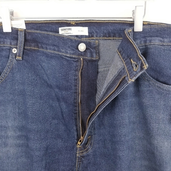 Signature Gold by Levi Strauss Relaxed Jeans NWT 44x30 - Picture 5 of 8